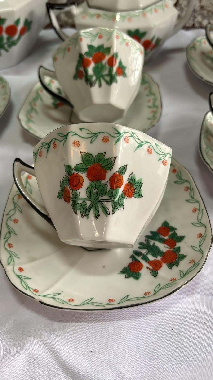 Five Roses Tea Set